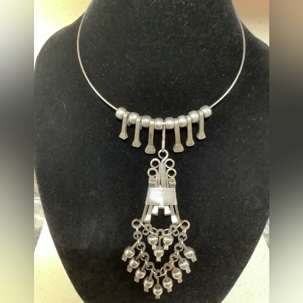 Artisan crafted, with 25 horseshoe nails Elegant Silver Necklace